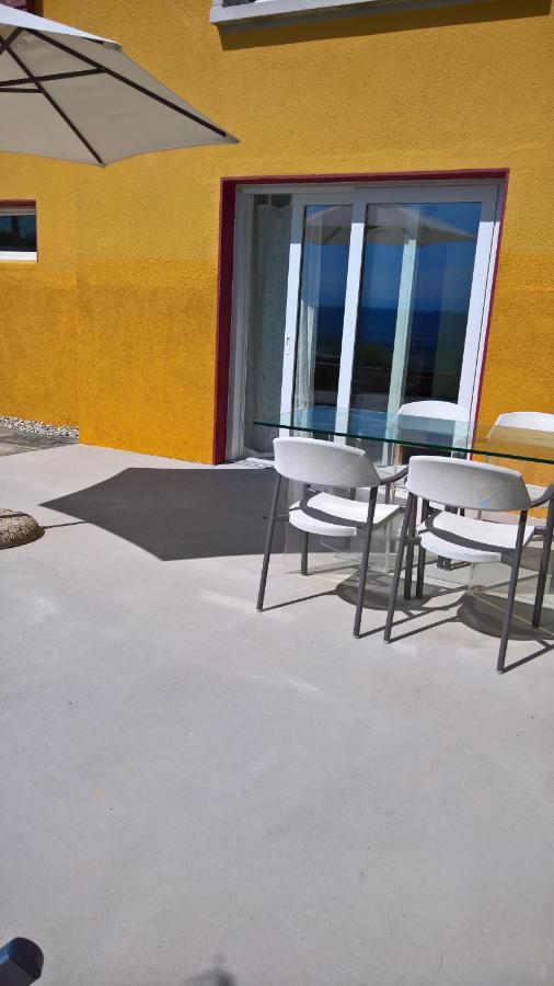 Swiss Borzoi House Bed & Breakfast Vully-les-Lacs Eksteriør bilde